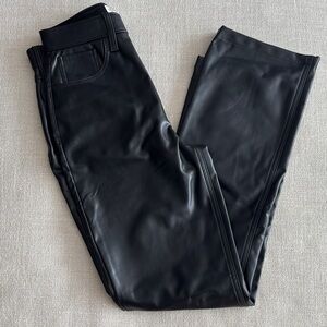 A&F 90’s Straight Ultra High Rise 25–0s